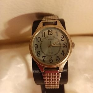 Carriage by Timex women's stretch silver tone Vintage watch
